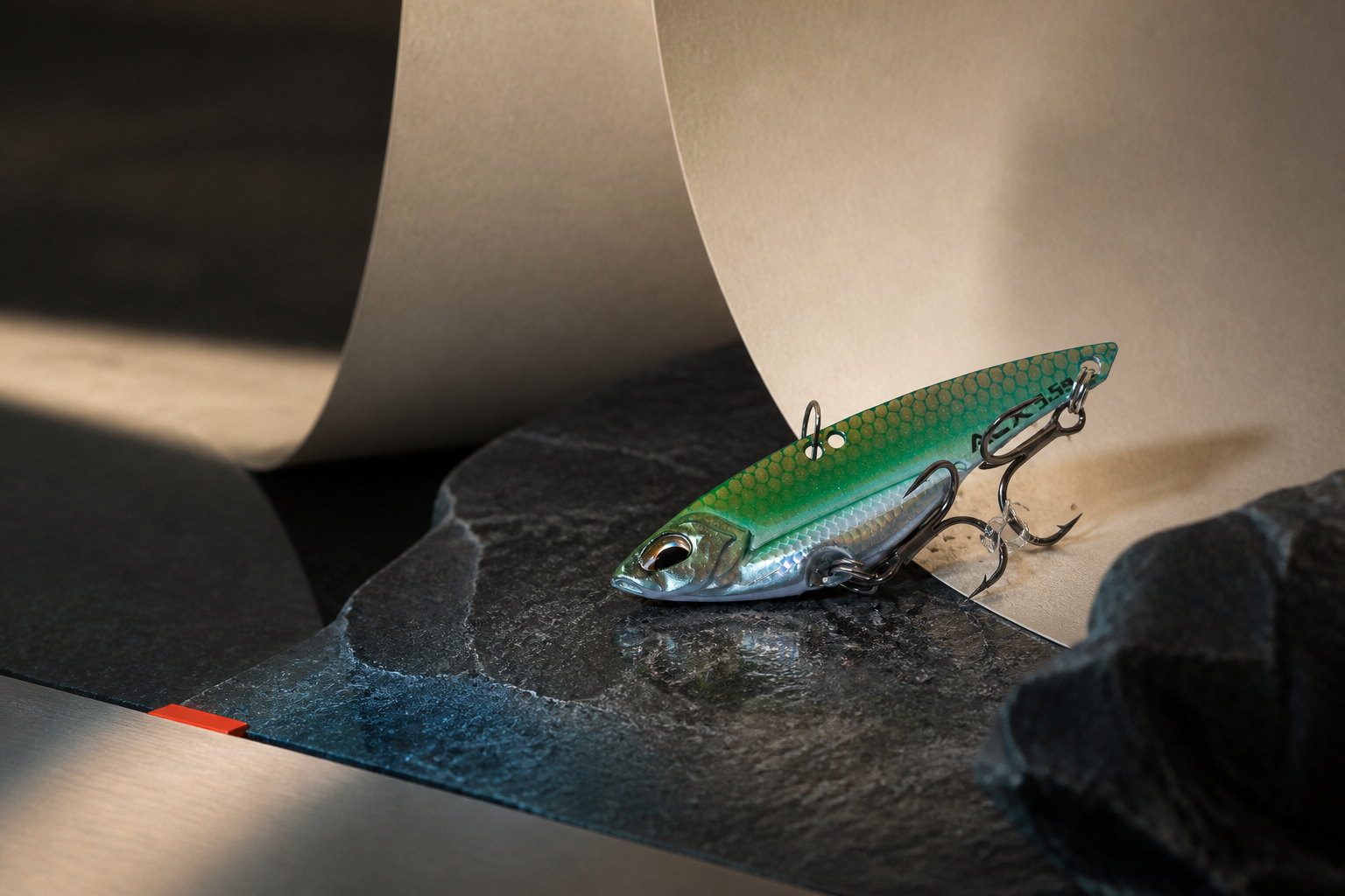 Metal VIB photographed as an Everest Lure field study